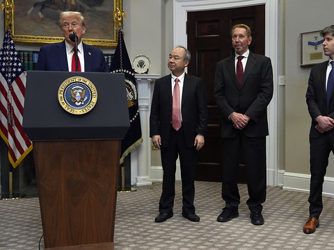 Trump annonce un projet d'IA, 