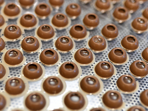 Barry Callebaut essuie une baisse des volumes au premier partiel