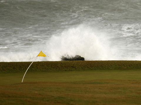 Irlande/Ecosse: une tempête de puissance inédite fait un mort