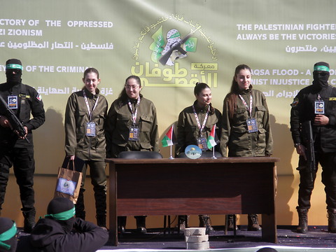 Quatre otages israéliennes libérées en échange de 200 Palestiniens