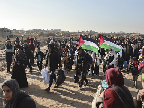 Une marée humaine regagne le nord de Gaza