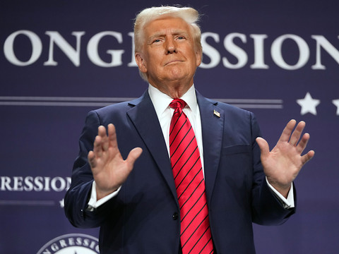 Trump a signé un décret contre 