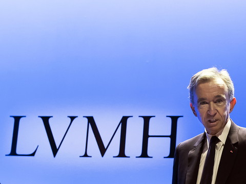 LVMH: le bénéfice net chute de 17% en 2024 à 12,6 milliards d'euros