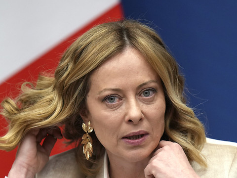 Giorgia Meloni visée par une enquête pour détournement de fonds