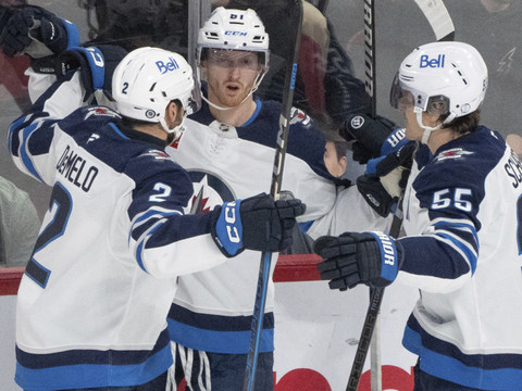 La fête continue pour Winnipeg