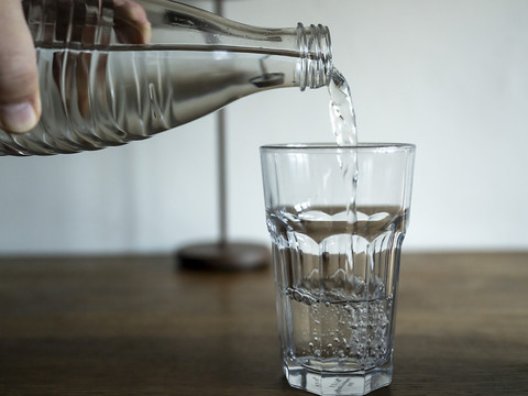 Nestlé Waters jugé en France dans l'affaire des décharges sauvages