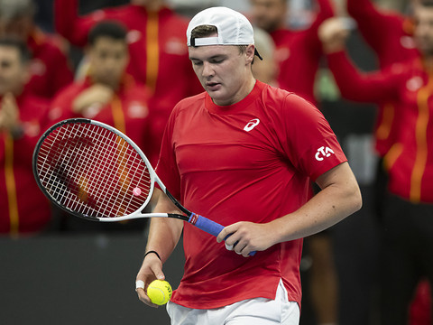 Stricker battu en deux sets dans le match d'ouverture