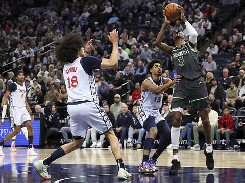 Enfin une victoire pour Kyshawn George et les Wizards