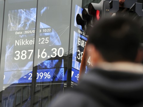 Les marchés boursiers ploient sous les nouveaux droits de douane