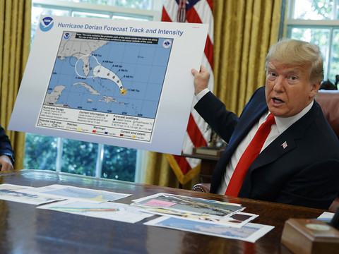 Trump nomme à la NOAA un homme qui avait déclenché une tempête