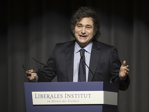 Javier Milei va retirer l'Argentine de l'OMS