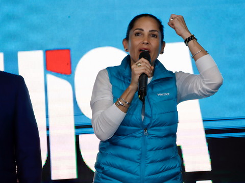 Equateur: président sortant et sa rivale au coude à coude