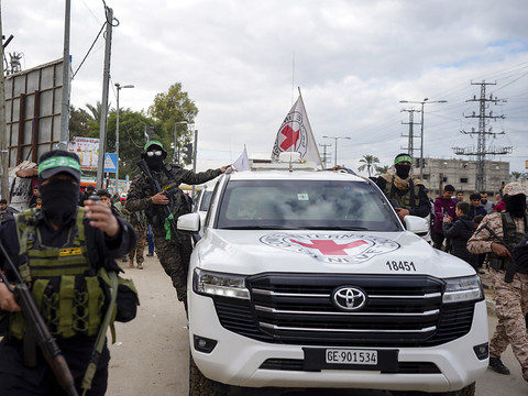 Le Hamas menace de reporter la prochaine libération d'otages
