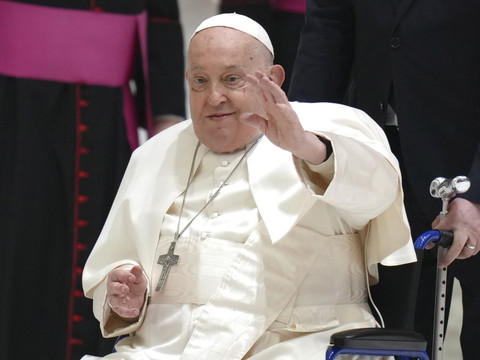 Le pape François, atteint d'une bronchite, ne lit pas sa catéchèse