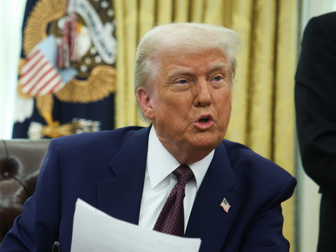 Trump promet des droits de douane 