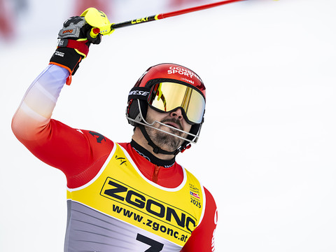 Médaillé d'or en slalom, Loïc Meillard parachève la moisson suisse
