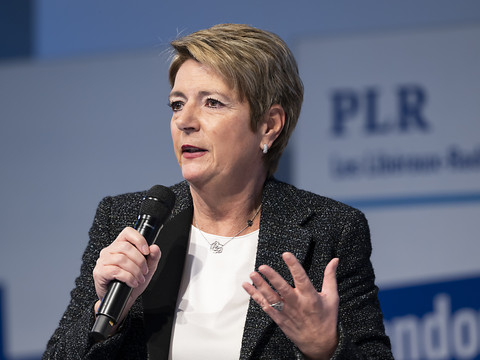 Karin Keller-Sutter obtient la meilleure note de la population
