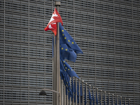 Le paquet Suisse-UE pourrait être soumis aux parlements européens