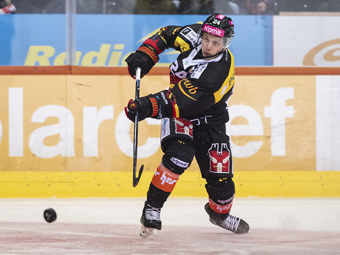 Dominik Kahun file au Lausanne HC