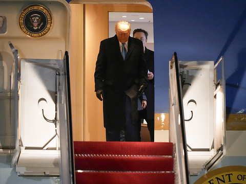 Ukraine: Trump affirme que la Russie 