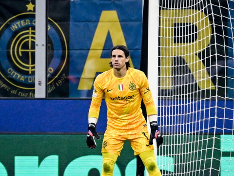 Fracture du pouce pour Yann Sommer