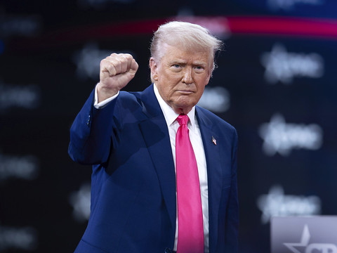 Trump affirme essayer de 