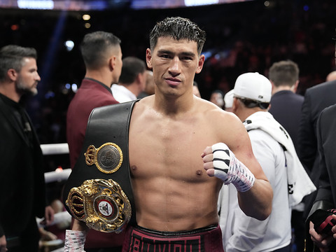 Bivol ravit à Beterbiev le titre de champion incontesté