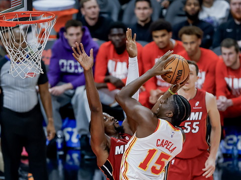 Une soirée faste pour Clint Capela et Kyshawn George