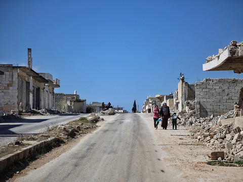 Damas: Israël frappe deux positions militaires (ONG)