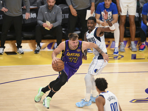 Luka Doncic terrasse Dallas