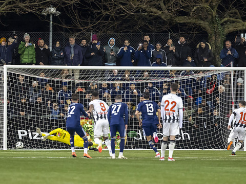 Le FC Bâle revient de loin à Carouge