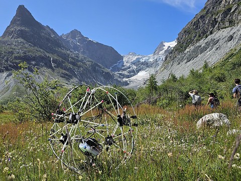 EPFL: un robot qui change de forme pour s'adapter au terrain