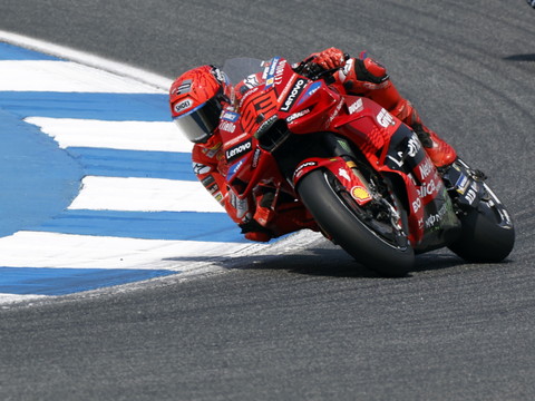 Marc Marquez remporte la course sprint pour ses débuts avec Ducati