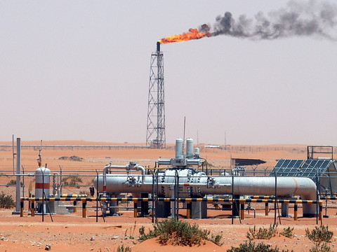 Aramco annonce une baisse de son bénéfice annuel