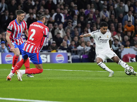 Ligue des champions: le Real bat l'Atlético 2-1