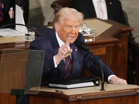 Le président américain Trump avertit qu'il 