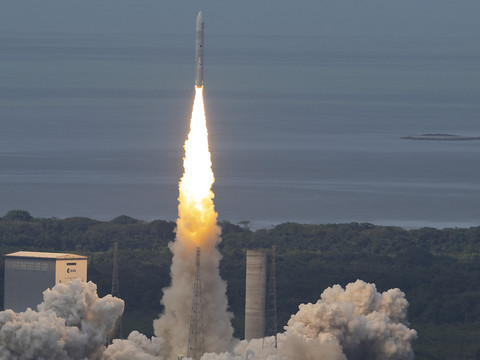 La fusée européenne Ariane 6 réalise son premier vol commercial