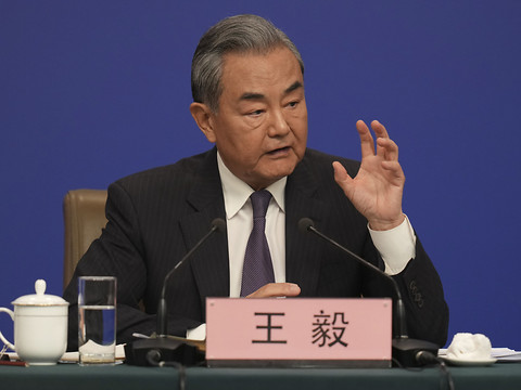 Pékin dénonce des droits de douane américains 