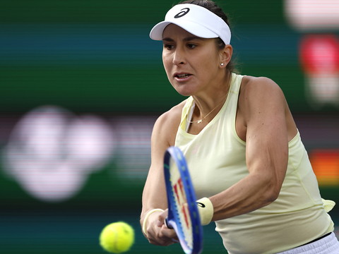 Bencic en démonstration, Golubic éliminée