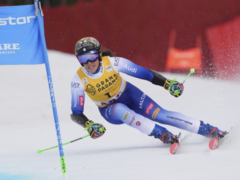 Géant: Brignone en tête après la 1re manche, Rast 11e