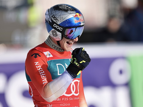 Casse forfait, le globe du super-G pour Odermatt