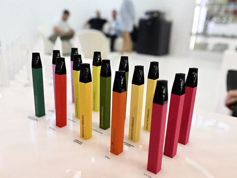 Appel à interdire la vente de l'analogue chimique de la nicotine
