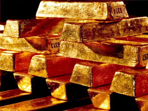 Guerre commerciale et tensions poussent l'or à plus de 3000 dollars