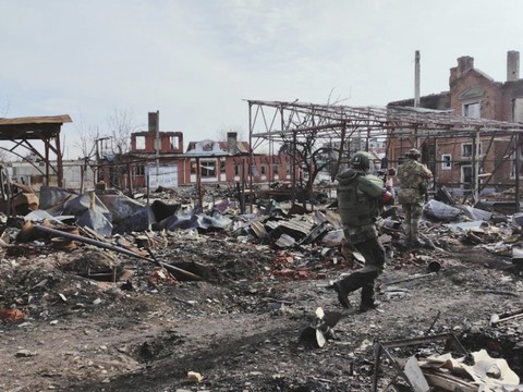 Poutine appelle les soldats ukrainiens à Koursk à se rendre