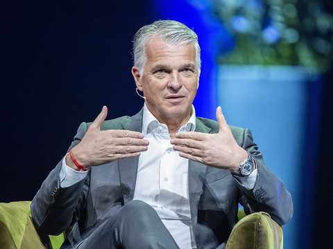 UBS: Sergio Ermotti a perçu près de 15 millions de francs en 2024