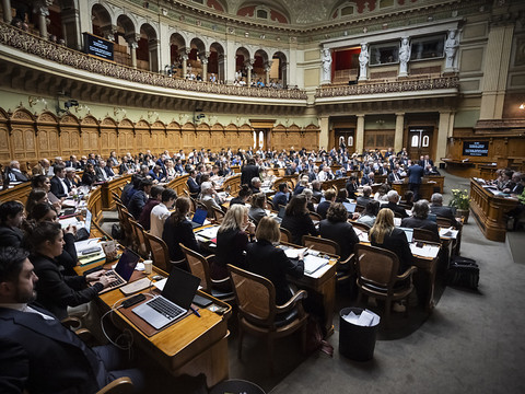 Regroupement familial pour les parents étrangers de Suisses refusé