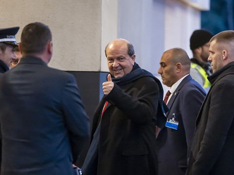Les dirigeants chypriotes réunis à Genève par le chef de l'ONU