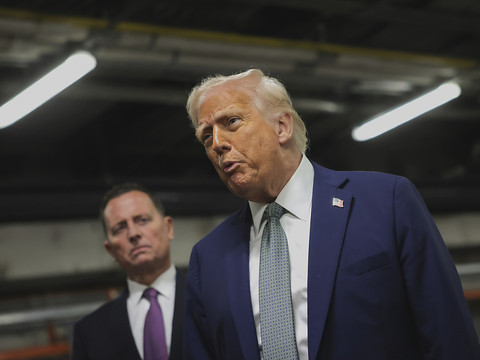 Trump révoque le dispositif de protection des enfants de Joe Biden