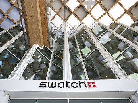 Le patron de Swatch compte sur de nouveaux marchés pour une reprise