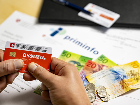 Le Parlement valide le 2e volet de mesures sur les coûts de santé